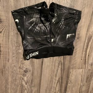 Medium Nike Pro Spandex